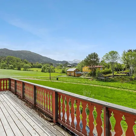 Gorgeous In Oydegard With Wifi Semesterbostad *
